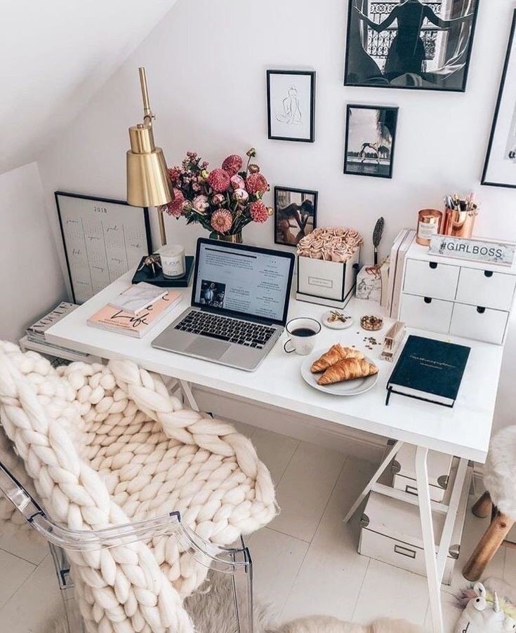 De la décoration girly pour votre bureau