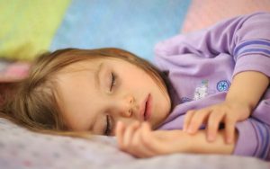 5 astuces pour aider son enfant à dormir 